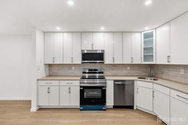 29 Hillsborough Drive B, Monroe, NJ 08831