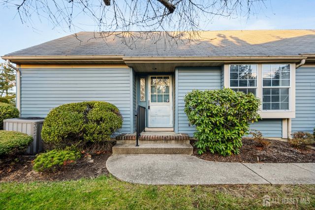 29 Hillsborough Drive B, Monroe, NJ 08831