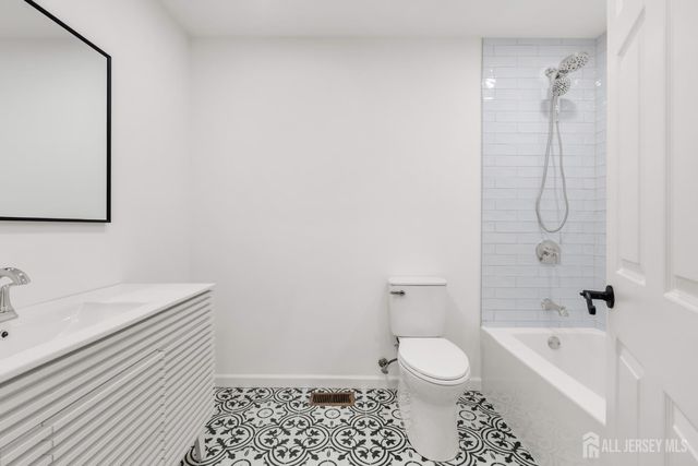 29 Hillsborough Drive B, Monroe, NJ 08831