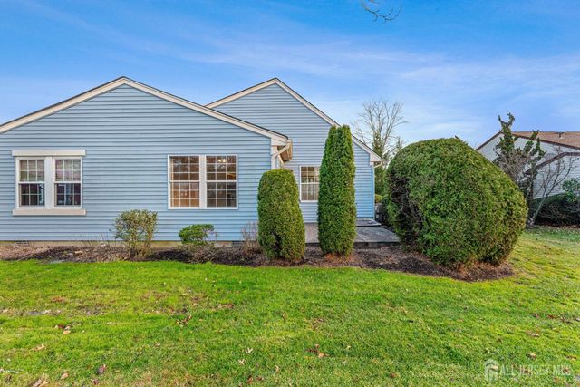 29 Hillsborough Drive B, Monroe, NJ 08831