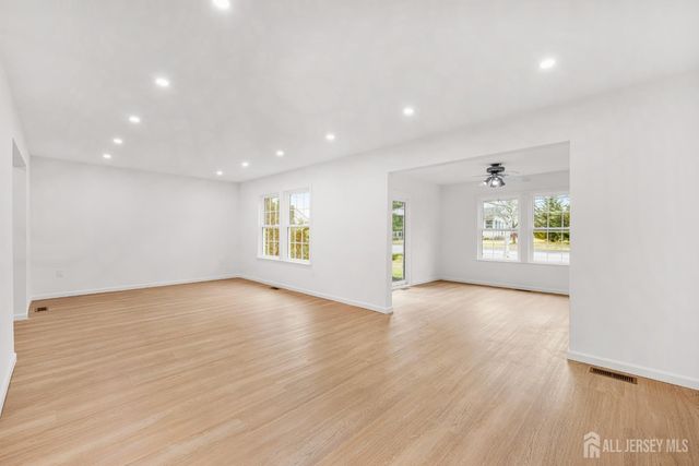 29 Hillsborough Drive B, Monroe, NJ 08831