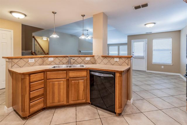 2017 LAKE HIGHLANDS, Wylie, TX 75098