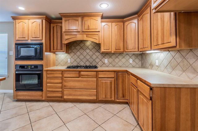 2017 LAKE HIGHLANDS, Wylie, TX 75098