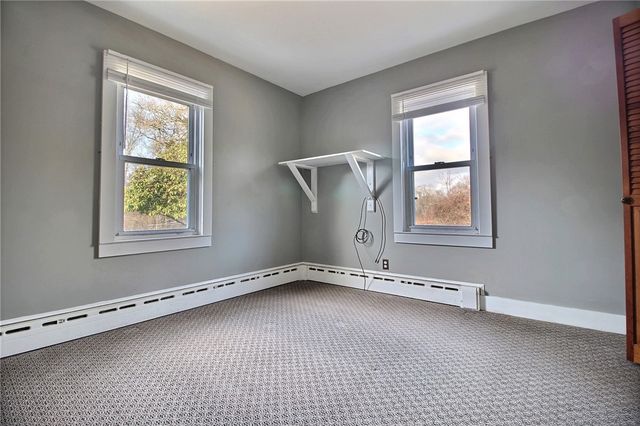 75 Tomaquag Road, Hopkinton, RI 02808