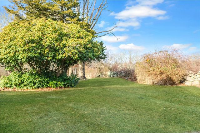 75 Tomaquag Road, Hopkinton, RI 02808