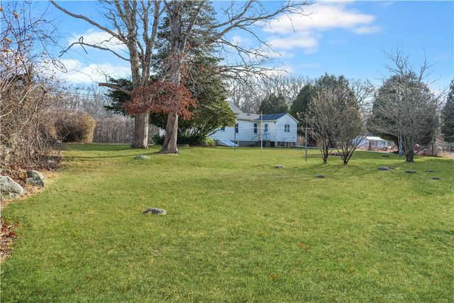 75 Tomaquag Road, Hopkinton, RI 02808