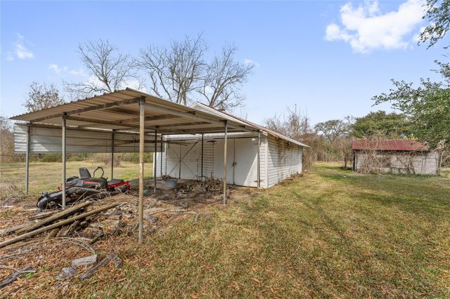 136 Weaver Street, Baytown, TX 77520