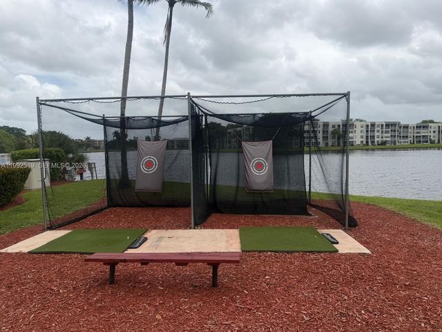 1709 Whitehall Dr 103, Davie, FL 33324