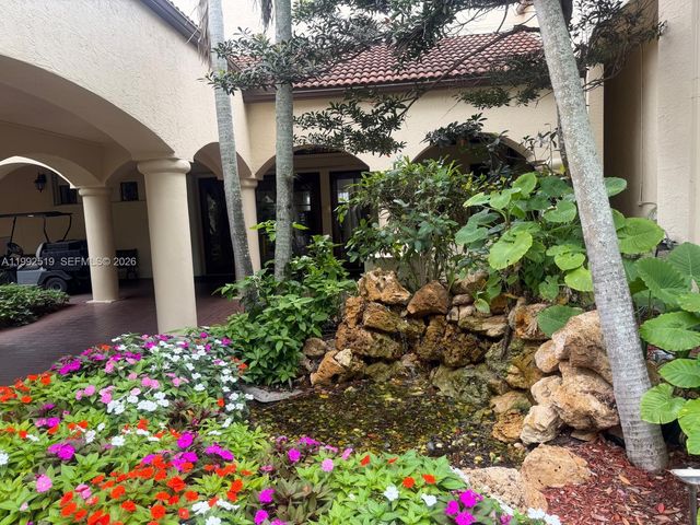 1709 Whitehall Dr 103, Davie, FL 33324