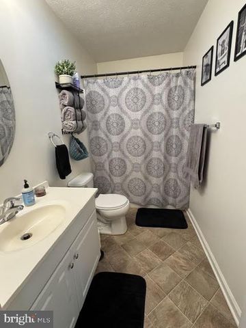 780 LOWER VALLEY RD, Strasburg, VA 22657