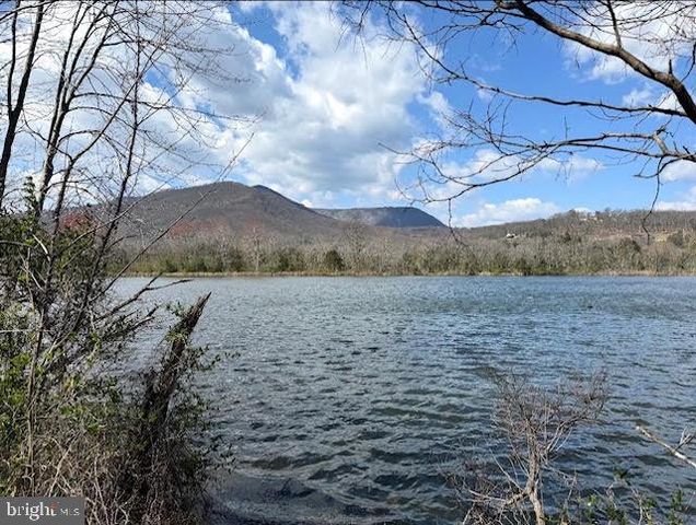 780 LOWER VALLEY RD, Strasburg, VA 22657