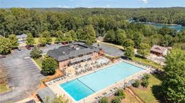 118 CHOESTOEA Road, Westminster, SC 29693