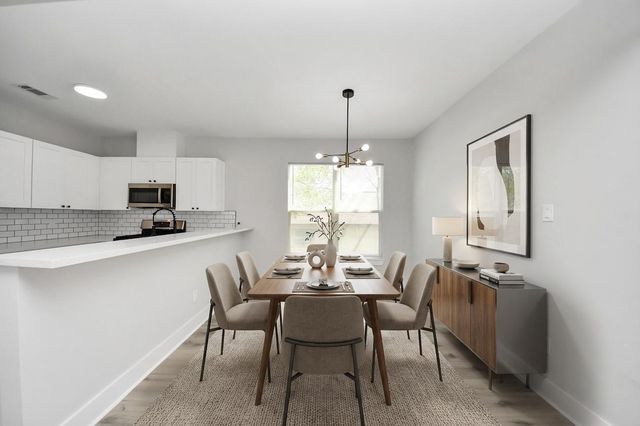 819 E 40th Street, Houston, TX 77022