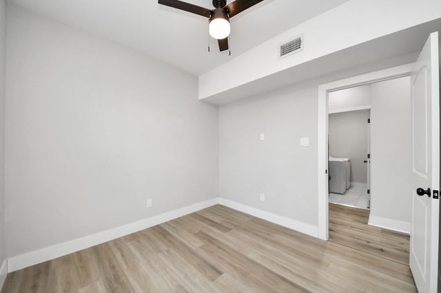 819 E 40th Street, Houston, TX 77022