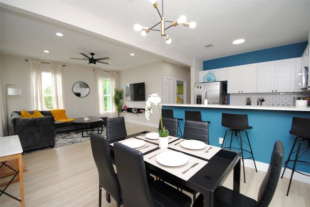 819 E 40th Street, Houston, TX 77022