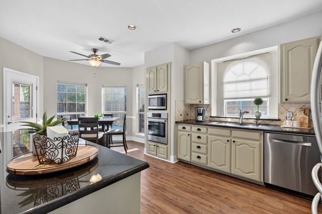 1137 Christopher Lane, Lewisville, TX 75077