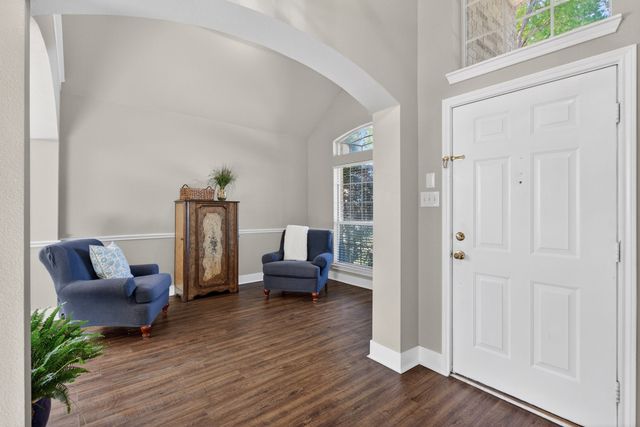 1137 Christopher Lane, Lewisville, TX 75077