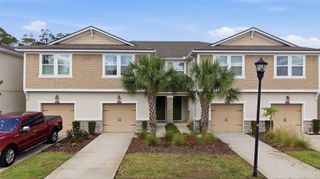 5525 CUMBERLAND STAR COURT 33, Lutz, FL 33558