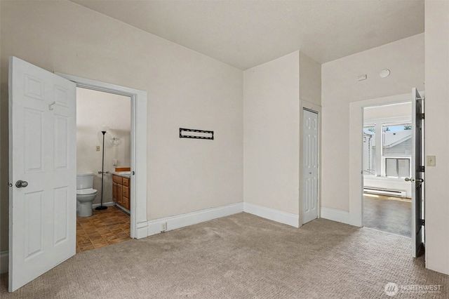 140 S Cambrian Avenue, Bremerton, WA 98312