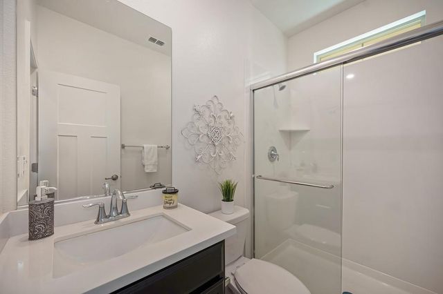 9327 Mystic Lake Aly, Sacramento, CA 95829