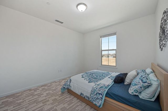 9327 Mystic Lake Aly, Sacramento, CA 95829
