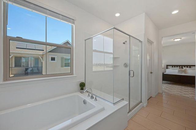 9327 Mystic Lake Aly, Sacramento, CA 95829