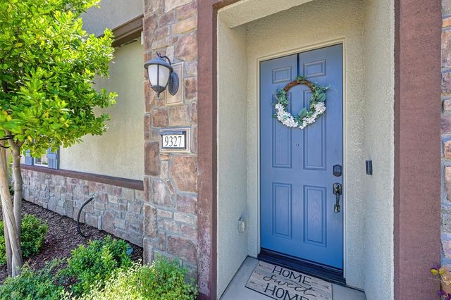 9327 Mystic Lake Aly, Sacramento, CA 95829