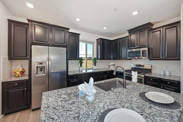 9327 Mystic Lake Aly, Sacramento, CA 95829
