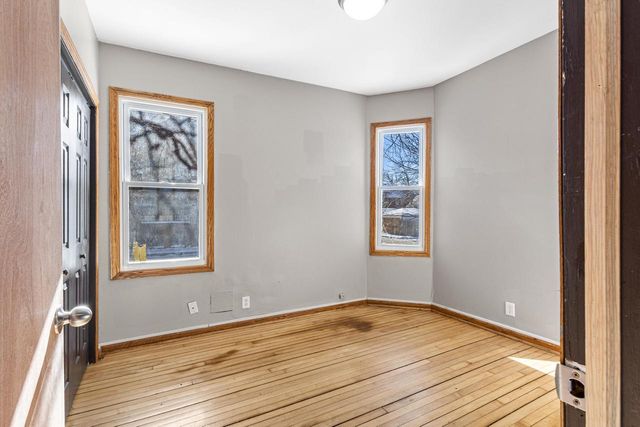 5403 N 37th STREET, Milwaukee, WI 53209