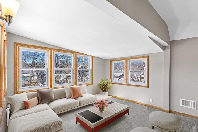 5403 N 37th STREET, Milwaukee, WI 53209