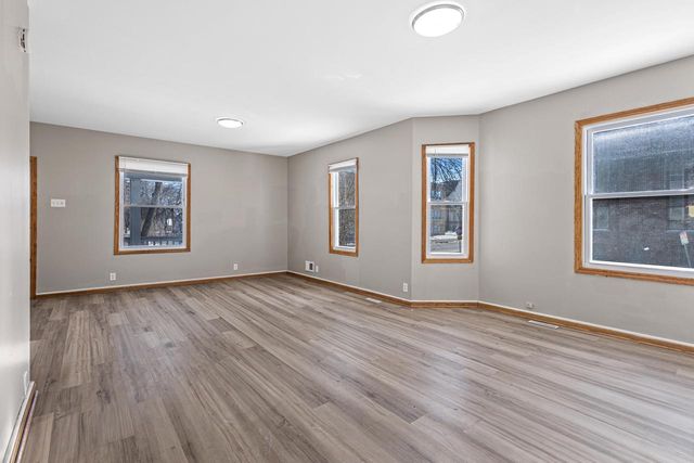 5403 N 37th STREET, Milwaukee, WI 53209