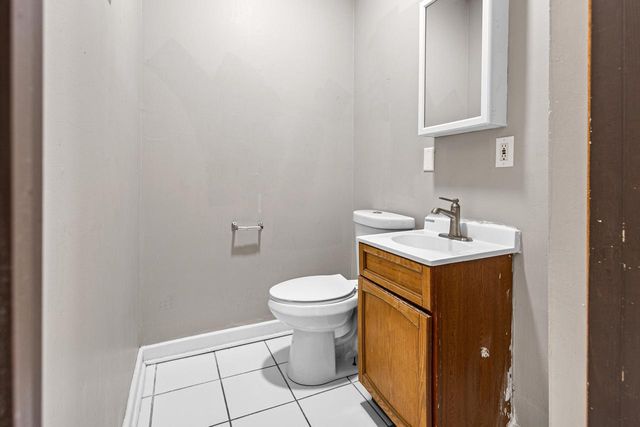 5403 N 37th STREET, Milwaukee, WI 53209