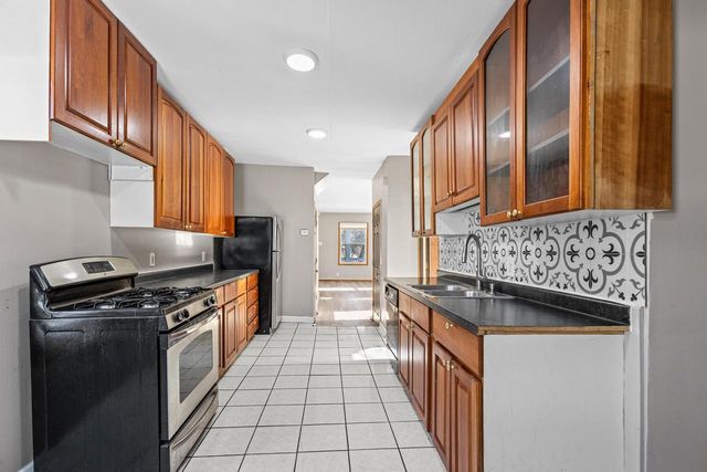 5403 N 37th STREET, Milwaukee, WI 53209