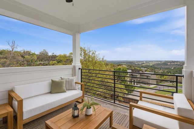 7020 Clifton LN, Austin, TX 78746