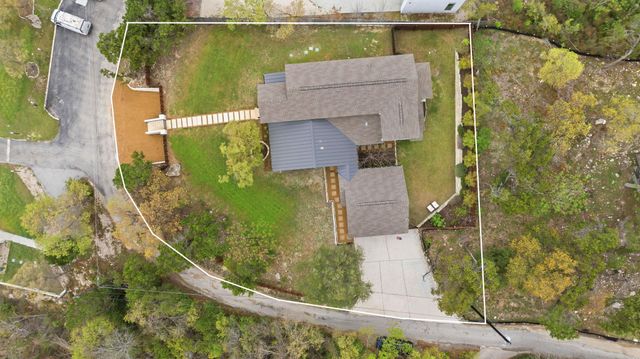 7020 Clifton LN, Austin, TX 78746