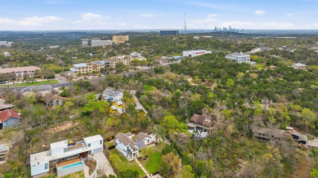 7020 Clifton LN, Austin, TX 78746