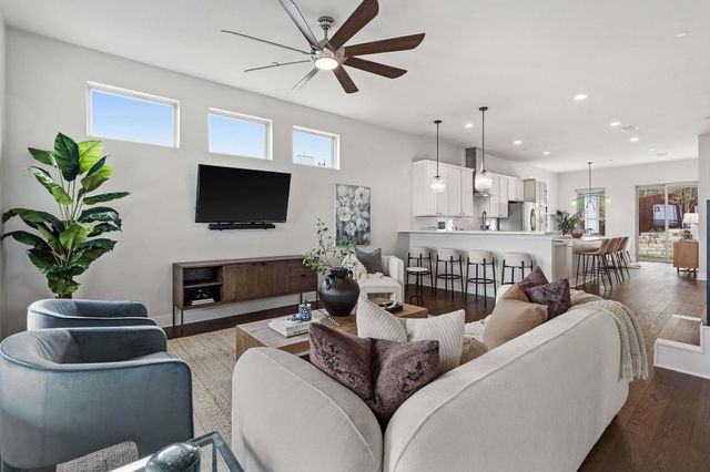 7020 Clifton LN, Austin, TX 78746