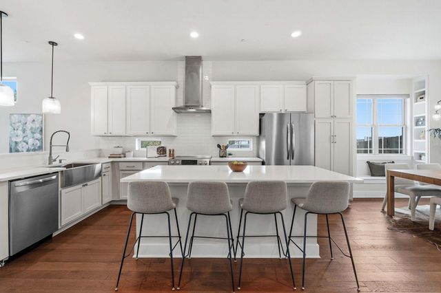 7020 Clifton LN, Austin, TX 78746