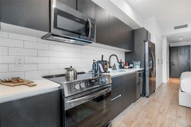 398 NE 5th St 4616, Miami, FL 33132