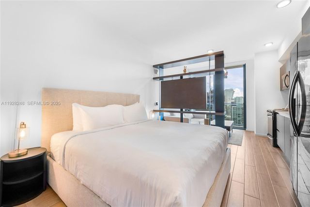 398 NE 5th St 4616, Miami, FL 33132