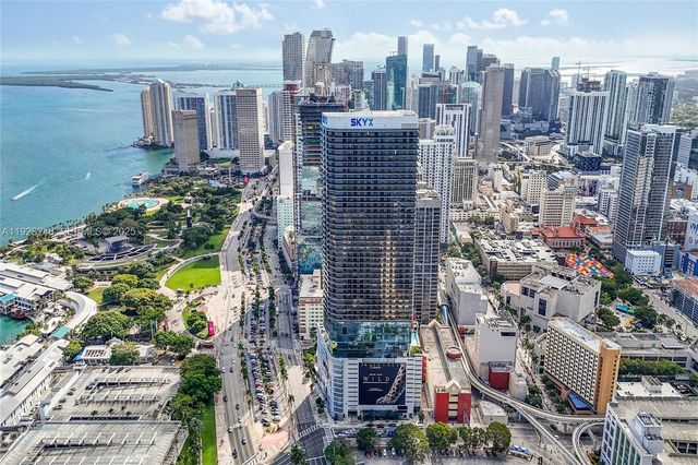 398 NE 5th St 4616, Miami, FL 33132