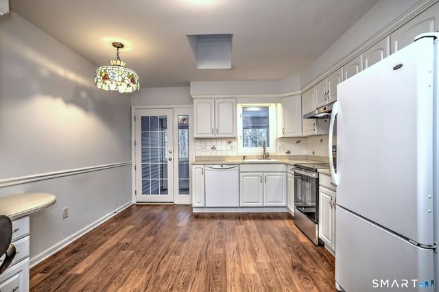 3 Behrens Terrace 3, Monroe, CT 06468