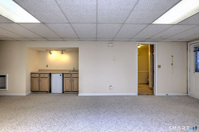 3 Behrens Terrace 3, Monroe, CT 06468