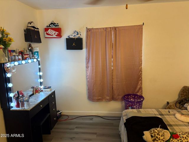 7721 N 63RD Avenue, Glendale, AZ 85301