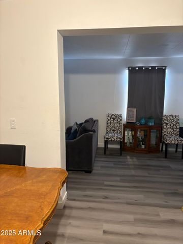 7721 N 63RD Avenue, Glendale, AZ 85301