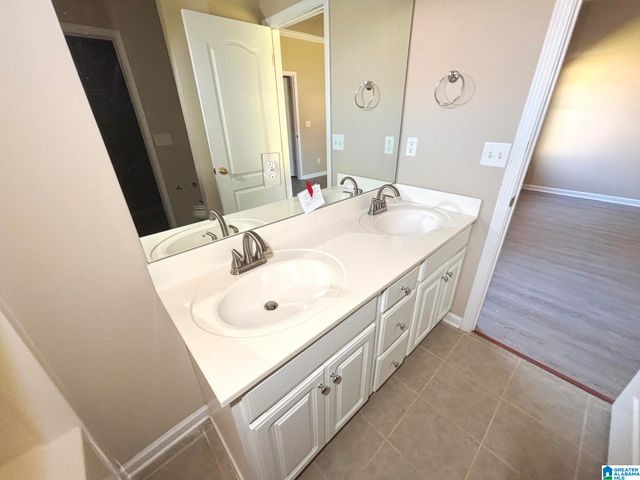 5081 CANTEBURY COURT, Center Point, AL 35215
