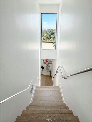 5134 Medina, Woodland Hills, CA 91364