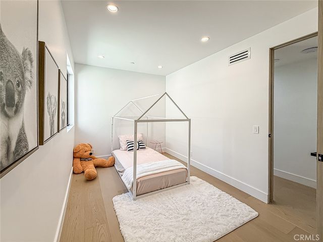 5134 Medina, Woodland Hills, CA 91364