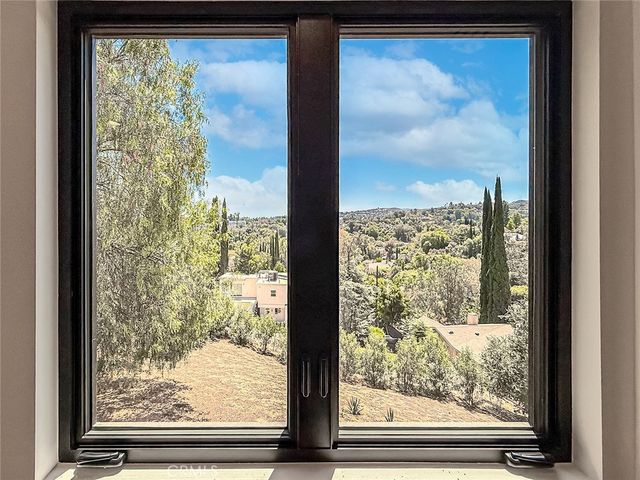 5134 Medina, Woodland Hills, CA 91364