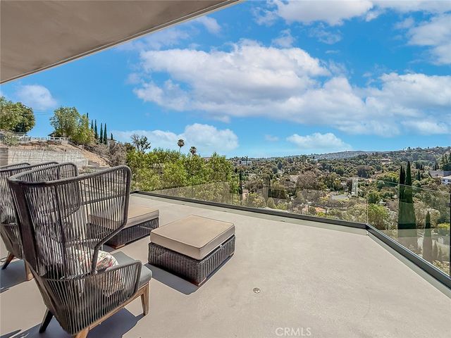 5134 Medina, Woodland Hills, CA 91364